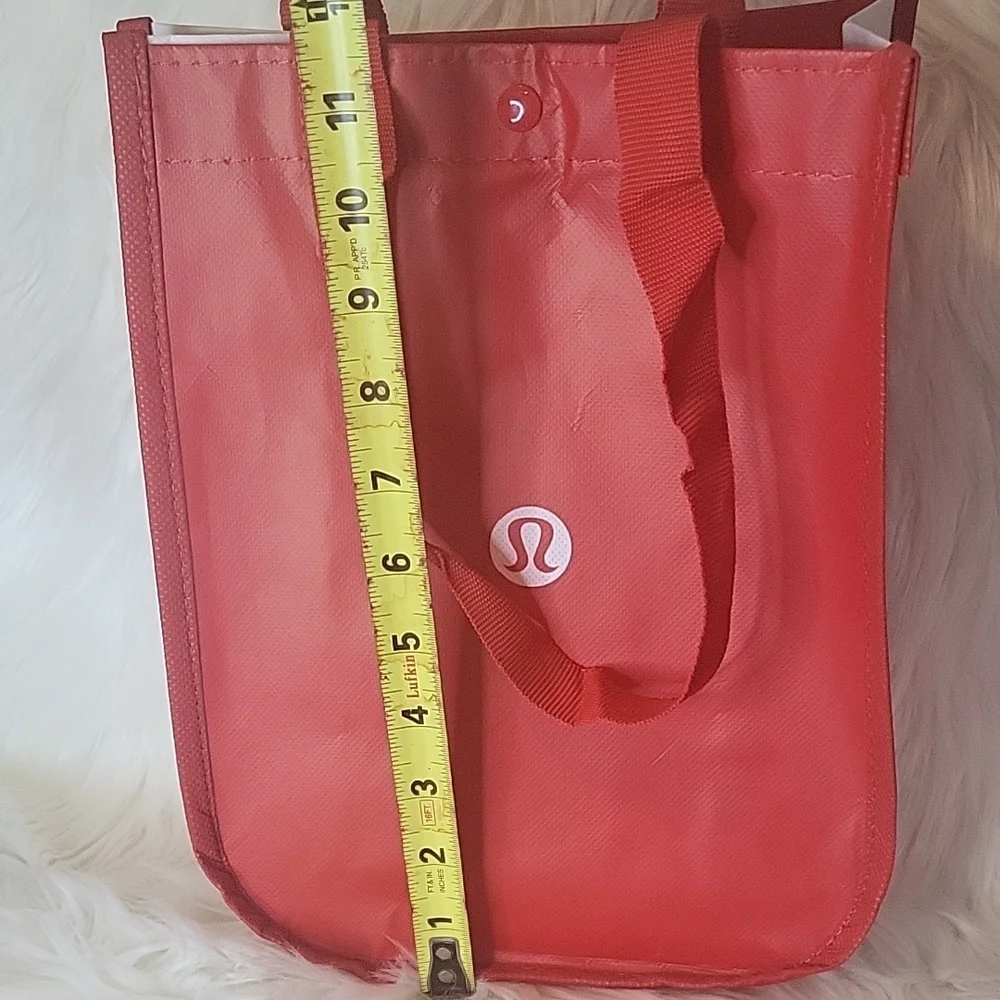 lululemon athletica Red and White Tote Bag Set